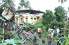 Rains uproot huge tree at Attavar; transformer, cars damaged